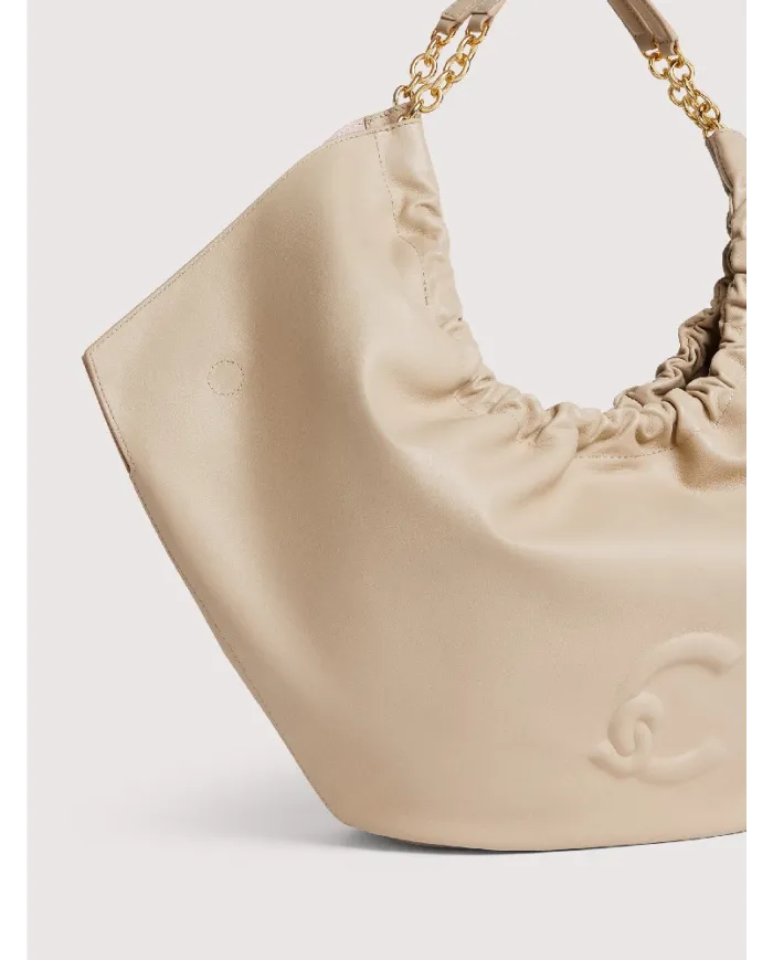 Coccinelle Borsa Smash Large in Pelle con Dettagli Catena Beige