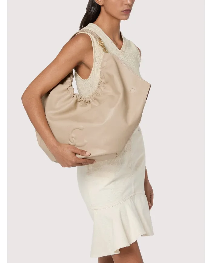 Coccinelle Borsa Smash Large in Pelle con Dettagli Catena Beige