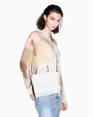 Armani Exchange Borsa a mano piccola traforata Bianco