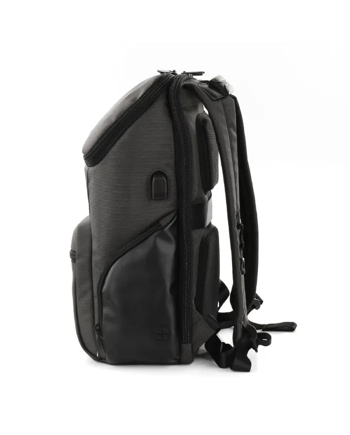 Roncato Zaino porta pc 15,6" con USb Agency Antracite Roncato Zaino porta pc 15,6" con USb Agency Antracite